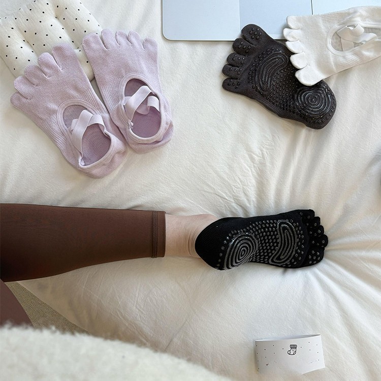 Kaos Kaki Yoga Wanita dengan T - Pilates Yoga Studio ulasan dan harga